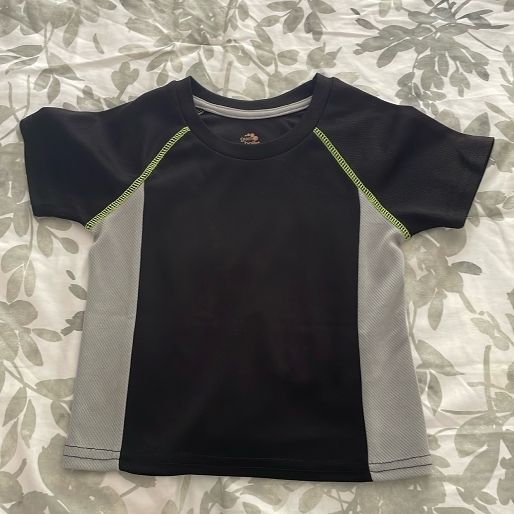 Gumballs 3T tshirt in excellent condition